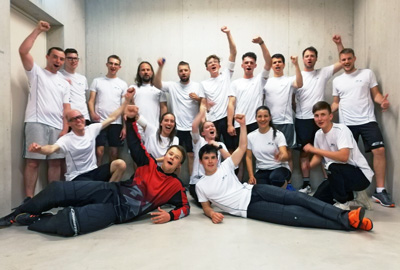 NRP Teamfoto der beiden Teams NRP1 und NRPlatypuses NRP Teamfoto der beiden Teams NRP1 und NRPlatypuses